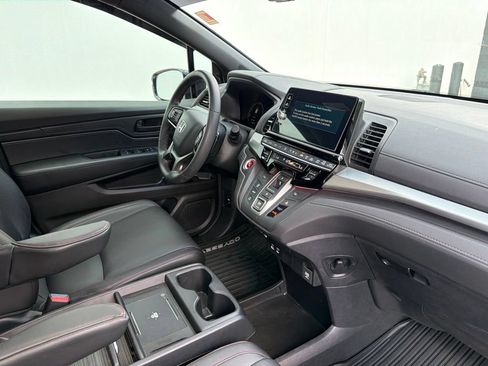 Used 2025 Honda Odyssey Sport-L image 36