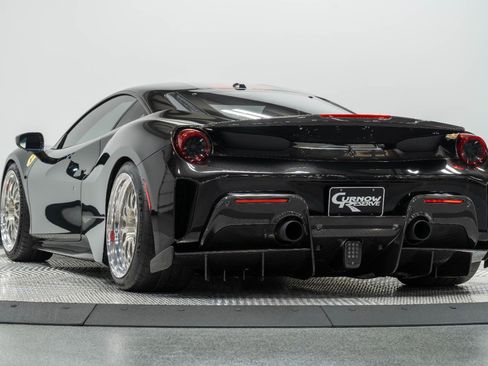 Used 2019 Ferrari 488 Pista Coupe RWD image 13