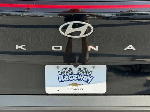 Used 2024 Hyundai Kona SE AWD/4WD image 19