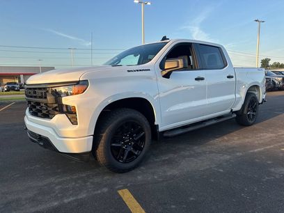 New 2026 Chevrolet Silverado 1500 Custom w/ Turbomax Blackout Package