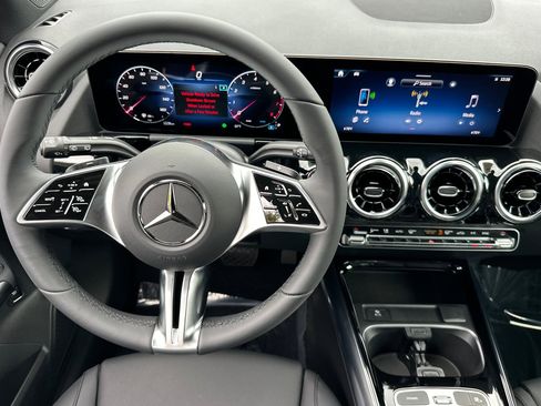 Used 2026 Mercedes-Benz GLA 250 image 24