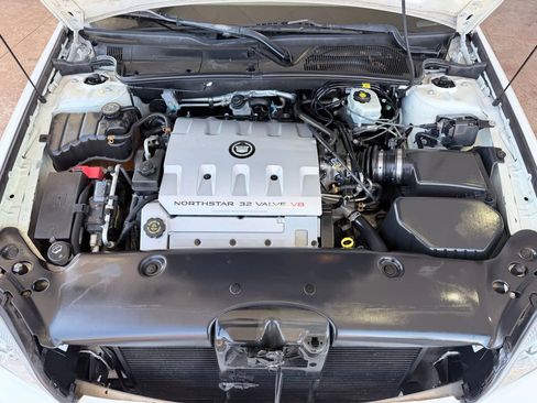 Used 2002 Cadillac De Ville Sedan 4D w/ Comfort/Convenience Pkg image 27