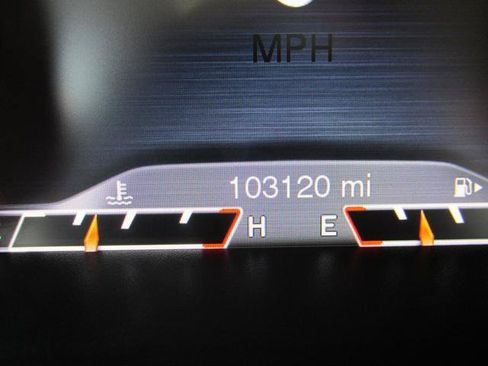 Used 2016 Jeep Cherokee Limited AWD/4WD image 6