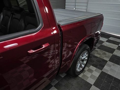 Used 2022 RAM 1500 Laramie AWD/4WD image 12