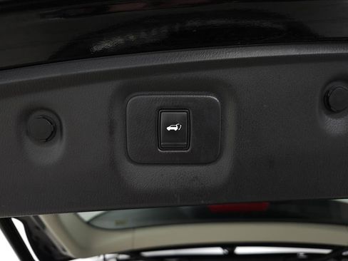 Used 2019 INFINITI QX60 Luxe w/ Essential Package image 8