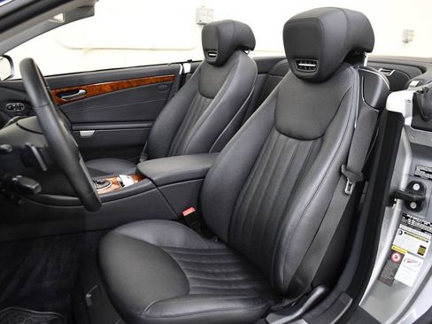 Used 2009 Mercedes-Benz SL 550 image 9