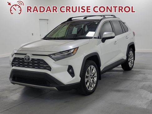 Used 2023 Toyota RAV4 Limited image 4