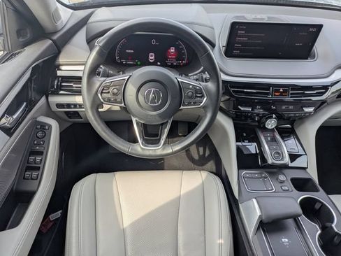 Used 2024 Acura MDX SH-AWD w/ Technology Package image 16
