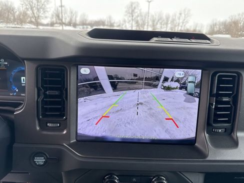 Used 2025 Ford Bronco Big Bend image 15