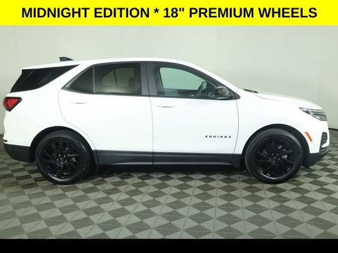 Used 2023 Chevrolet Equinox LS w/ LS Convenience Package image 8