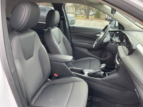 Used 2025 Buick Encore GX Preferred image 35