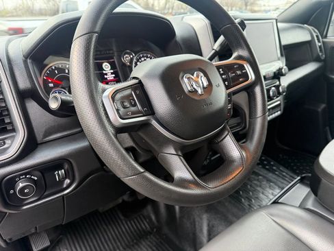 Used 2025 RAM 3500 Tradesman w/ Chrome Appearance Group RWD image 19