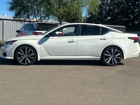 Certified 2022 Nissan Altima 2.5 SR FWD image 4