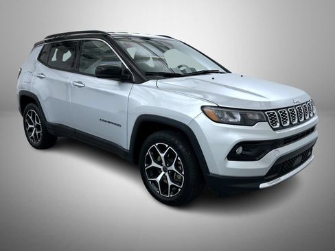 Certified 2025 Jeep Compass Limited AWD/4WD image 3