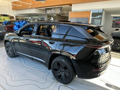 Used 2025 Jeep Wagoneer S Launch Edition image 9