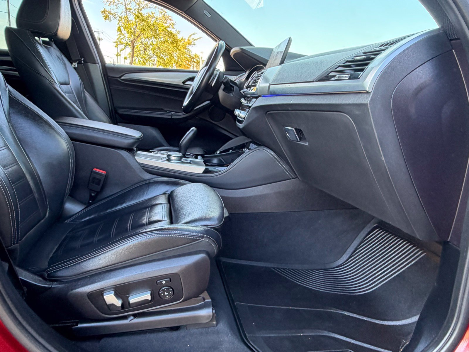 Used 2019 BMW X4 xDrive30i w/ M Sport Package 2 AWD/4WD image 45