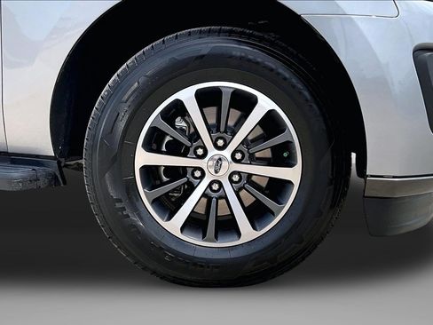 Used 2021 Ford Expedition Max XLT RWD image 9