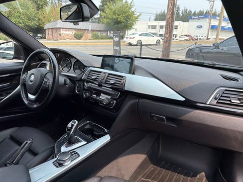 Used 2017 BMW 330i Sedan RWD image 21