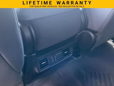 Used 2024 Chevrolet Silverado 1500 LT AWD/4WD image 30
