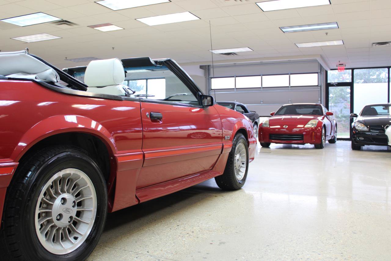 Used 1987 Ford Mustang GT RWD image 31
