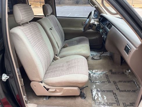 Used 1995 Toyota T100 SR5 image 16