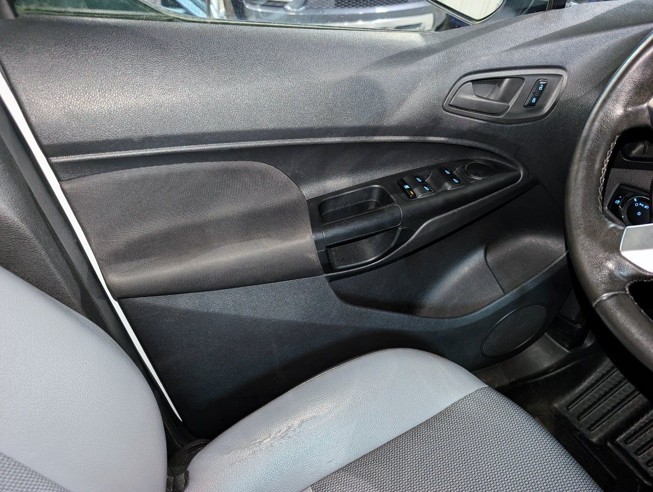Used 2018 Ford Transit Connect XL FWD image 32