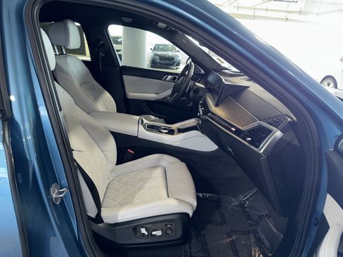 Used 2024 BMW X6 M60i image 7