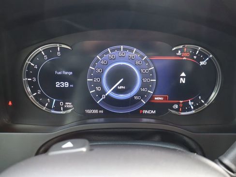 Used 2016 Cadillac Escalade ESV Luxury RWD image 40