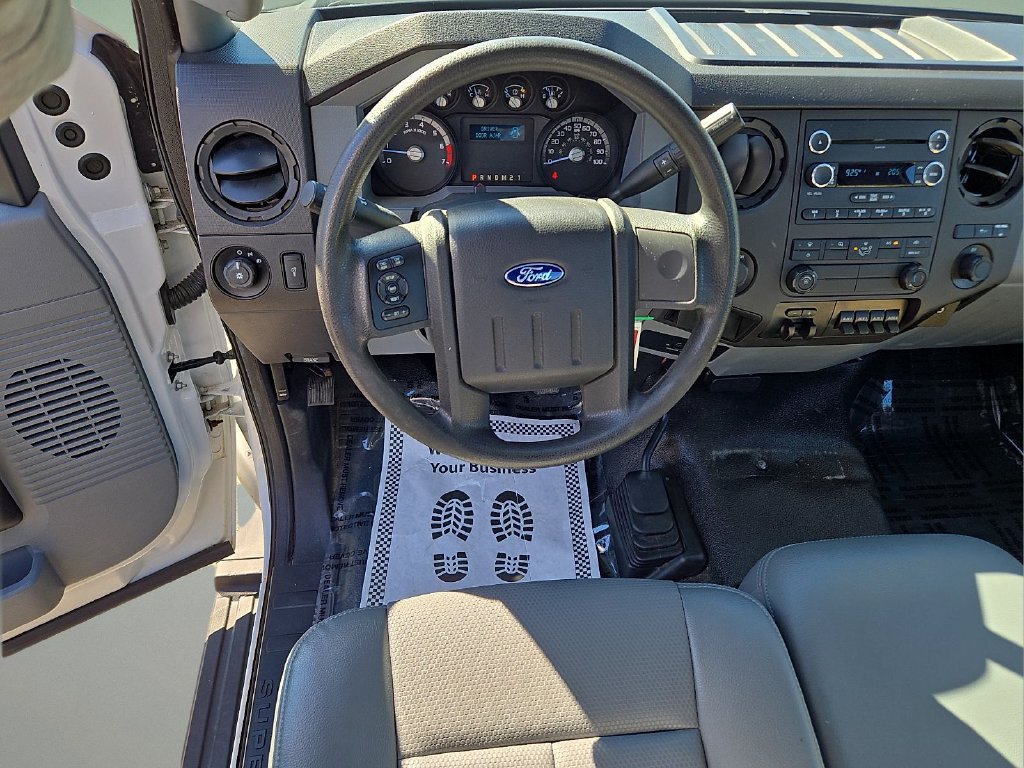 Used 2016 Ford F250 XL w/ Power Equipment Group AWD/4WD image 14