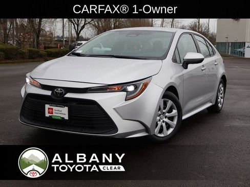 Used 2024 Toyota Corolla LE image 1