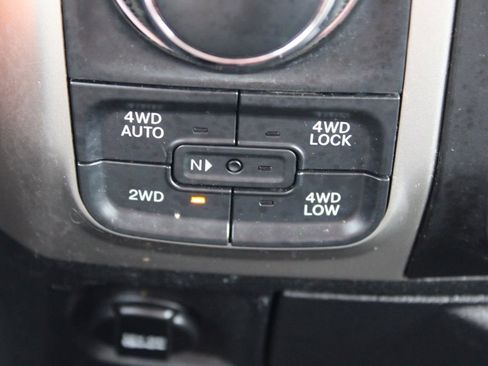 Used 2018 RAM 1500 Big Horn image 27