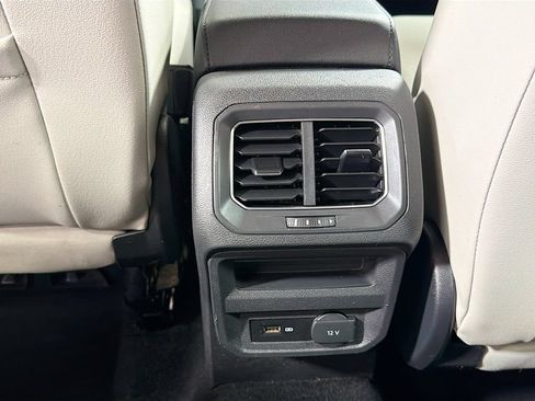 Used 2018 Volkswagen Tiguan SE w/ 3rd Row Seat Package AWD/4WD image 25