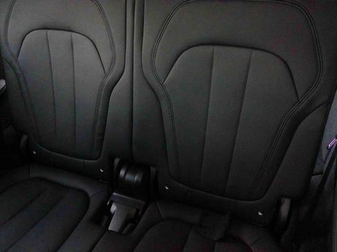 Used 2022 BMW X7 xDrive40i image 39