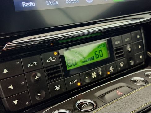 Used 2018 Maserati GranTurismo Convertible image 17