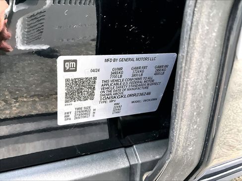 Used 2024 Chevrolet Suburban High Country image 37