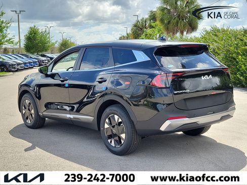New 2026 Kia Sportage LX image 4