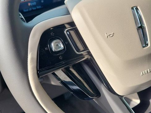 Certified 2023 Lincoln Corsair FWD image 24