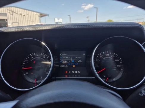Used 2020 Ford Mustang Coupe RWD image 25
