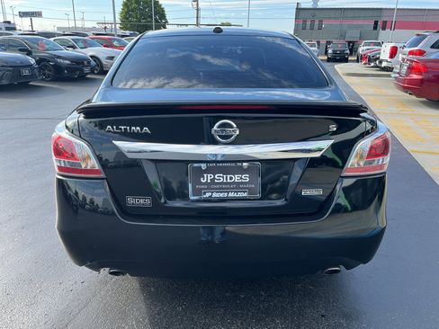 Used 2015 Nissan Altima 2.5 S w/ Special Edition Package FWD image 8