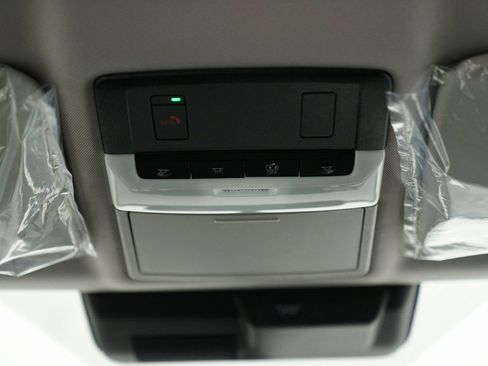 Used 2024 Mitsubishi Outlander SE image 34