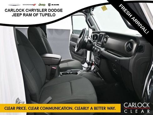 Used 2022 Jeep Gladiator Sport image 35