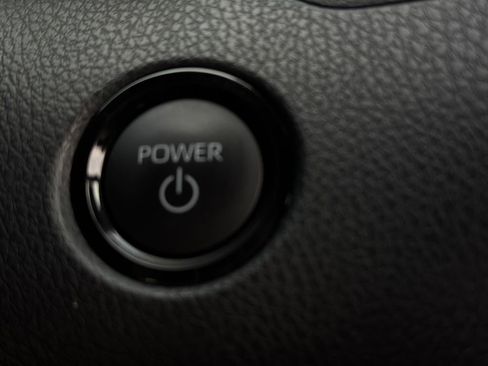 Used 2025 Toyota Camry SE FWD image 22