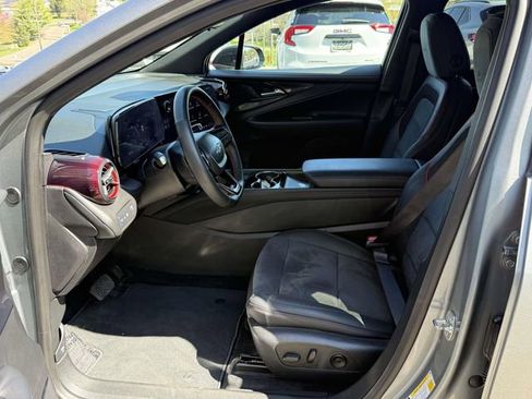 Certified 2024 Chevrolet Blazer EV RS AWD/4WD image 10