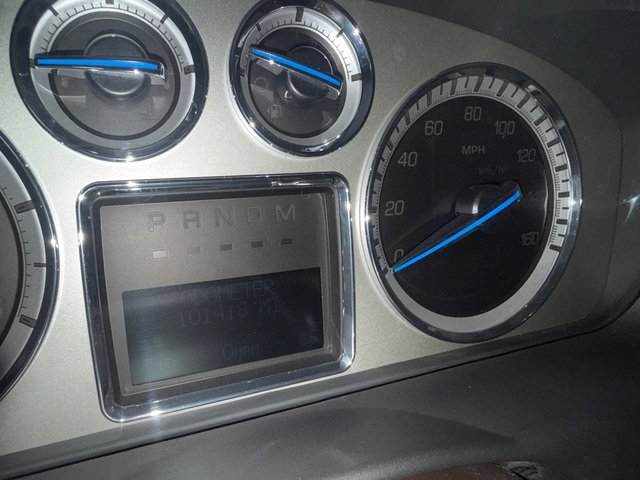 Used 2013 Cadillac Escalade Premium RWD image 18