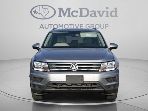 Used 2021 Volkswagen Tiguan SE w/ Panoramic Sunroof Package FWD image 13