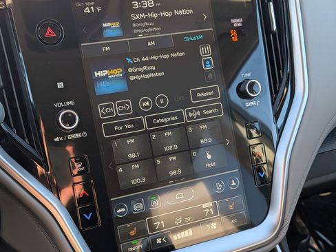 Used 2025 Subaru Outback Premium image 22