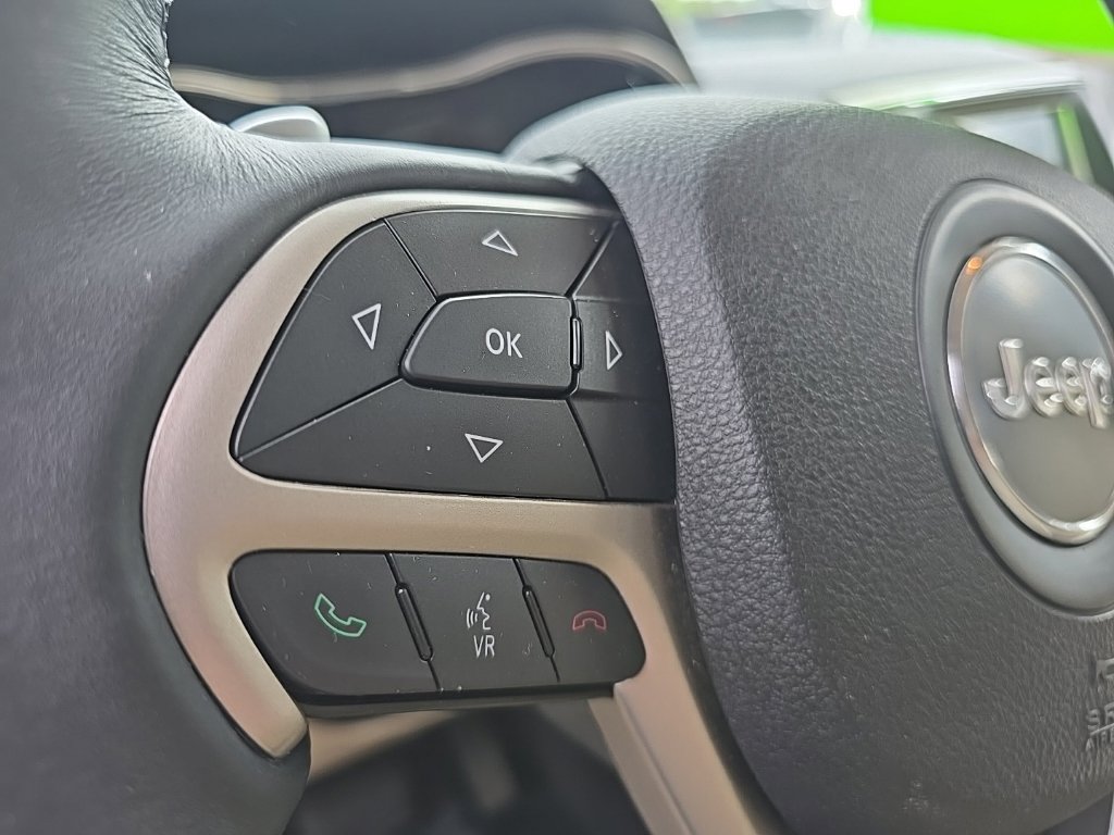 Certified 2017 Jeep Grand Cherokee Limited AWD/4WD image 25