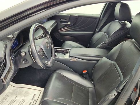 Used 2019 Lexus LS 500 AWD w/ Accessory Package (Z1) image 20