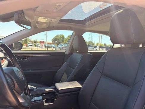 Used 2017 Lexus ES 350 w/ Premium Package FWD image 10