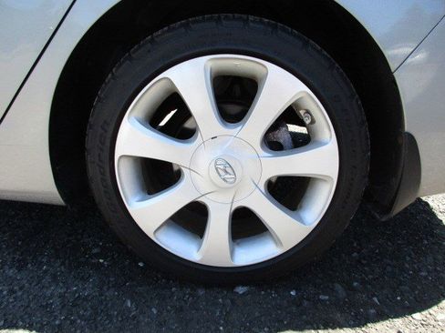 Used 2012 Hyundai Elantra Limited FWD image 14